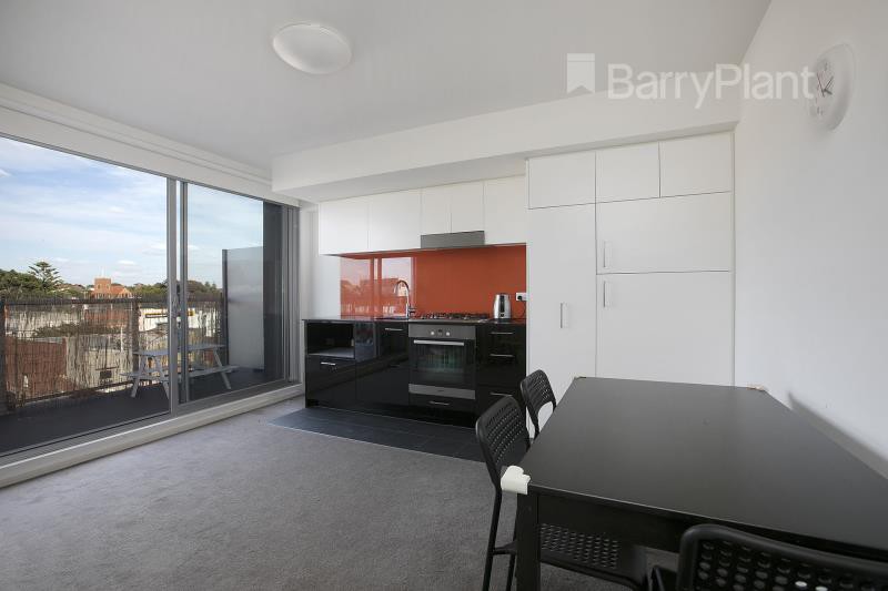 412/2 WILLIS Lane, Hampton, VIC 3188 - Thumbnail 1 - 24/05/2019