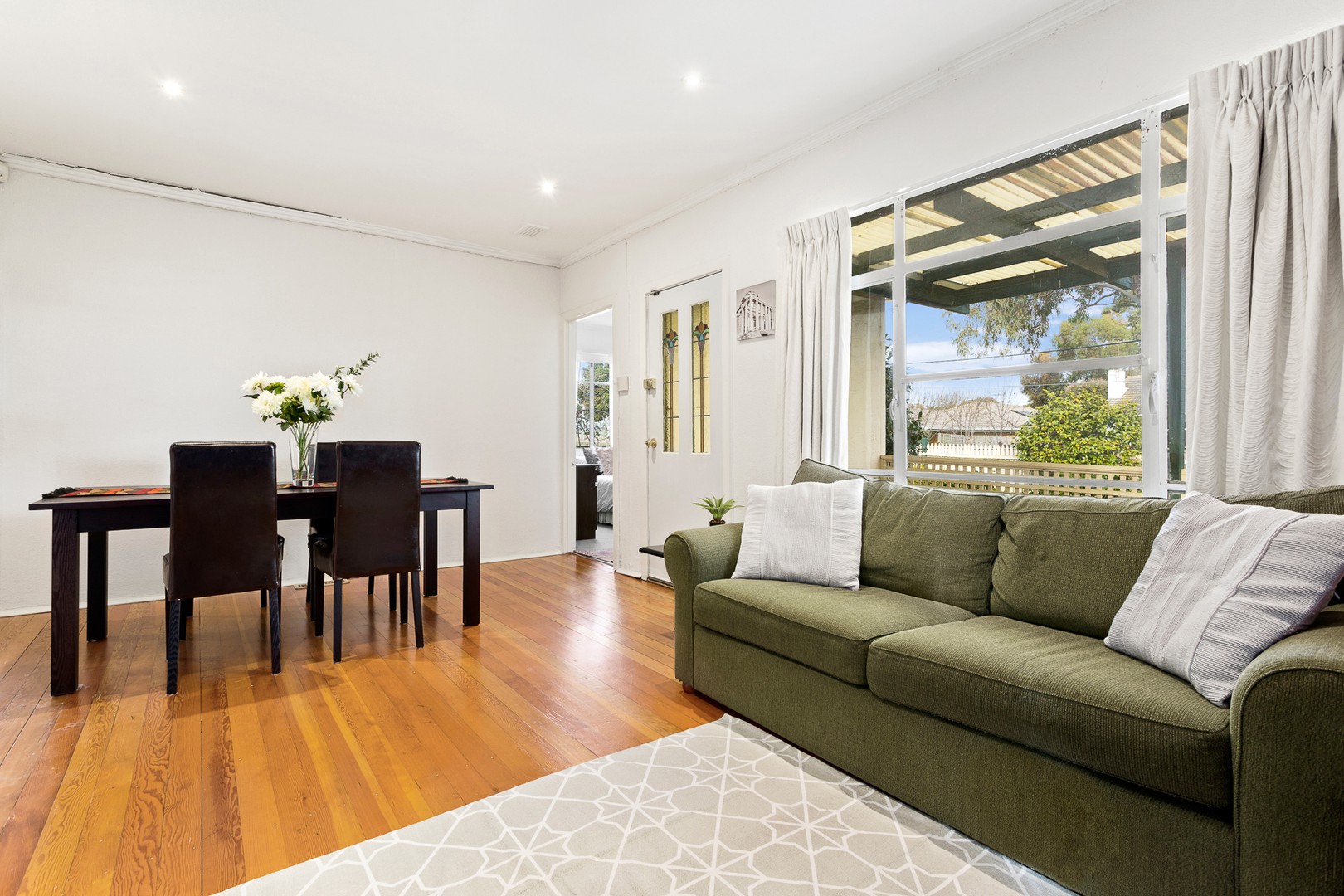 16 Wordsworth Avenue, Heidelberg Heights, VIC 3081 - Thumbnail 2 - 19/05/2019