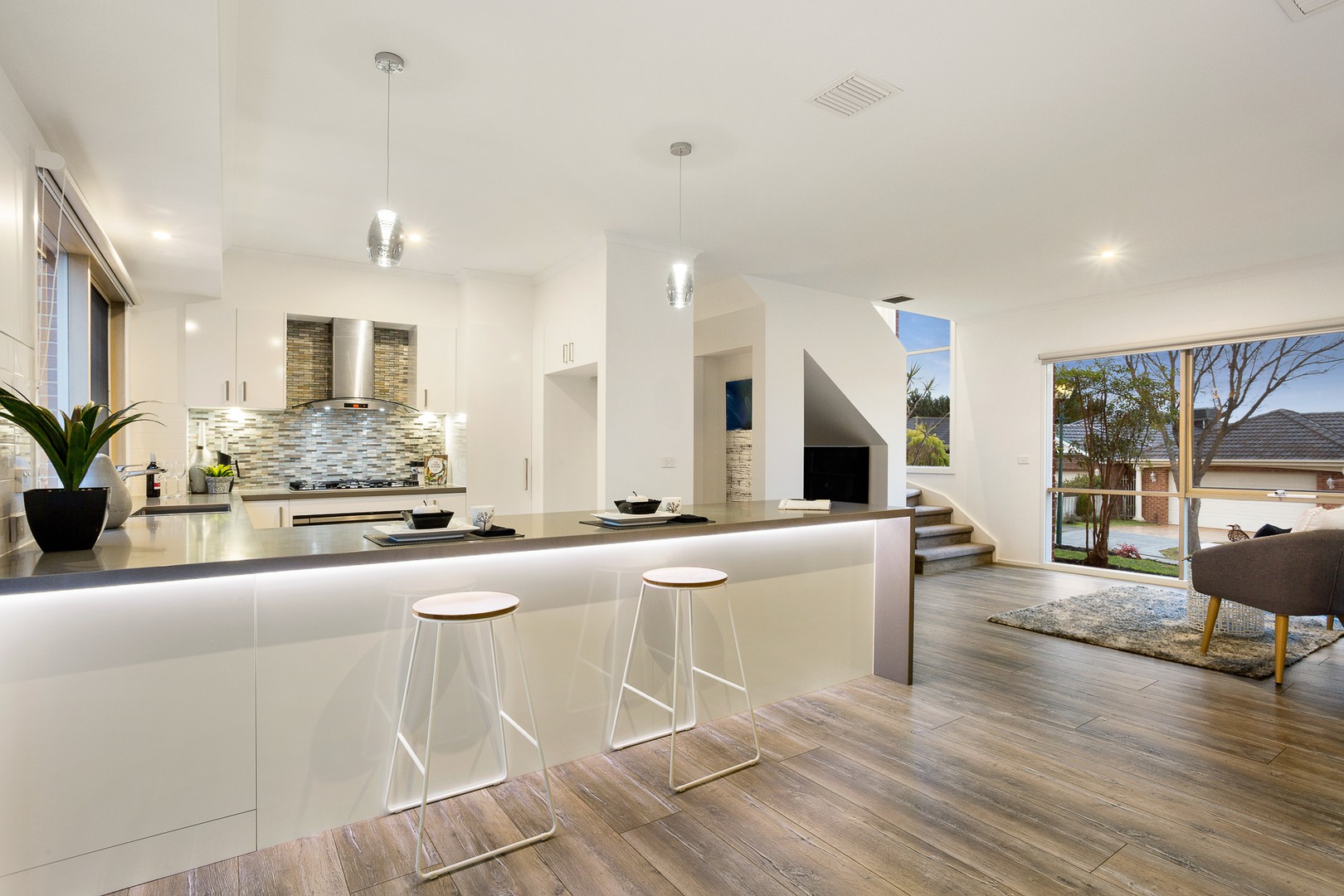 8 Woodhall WyndDonvale, VIC 3111, Donvale - Thumbnail 2