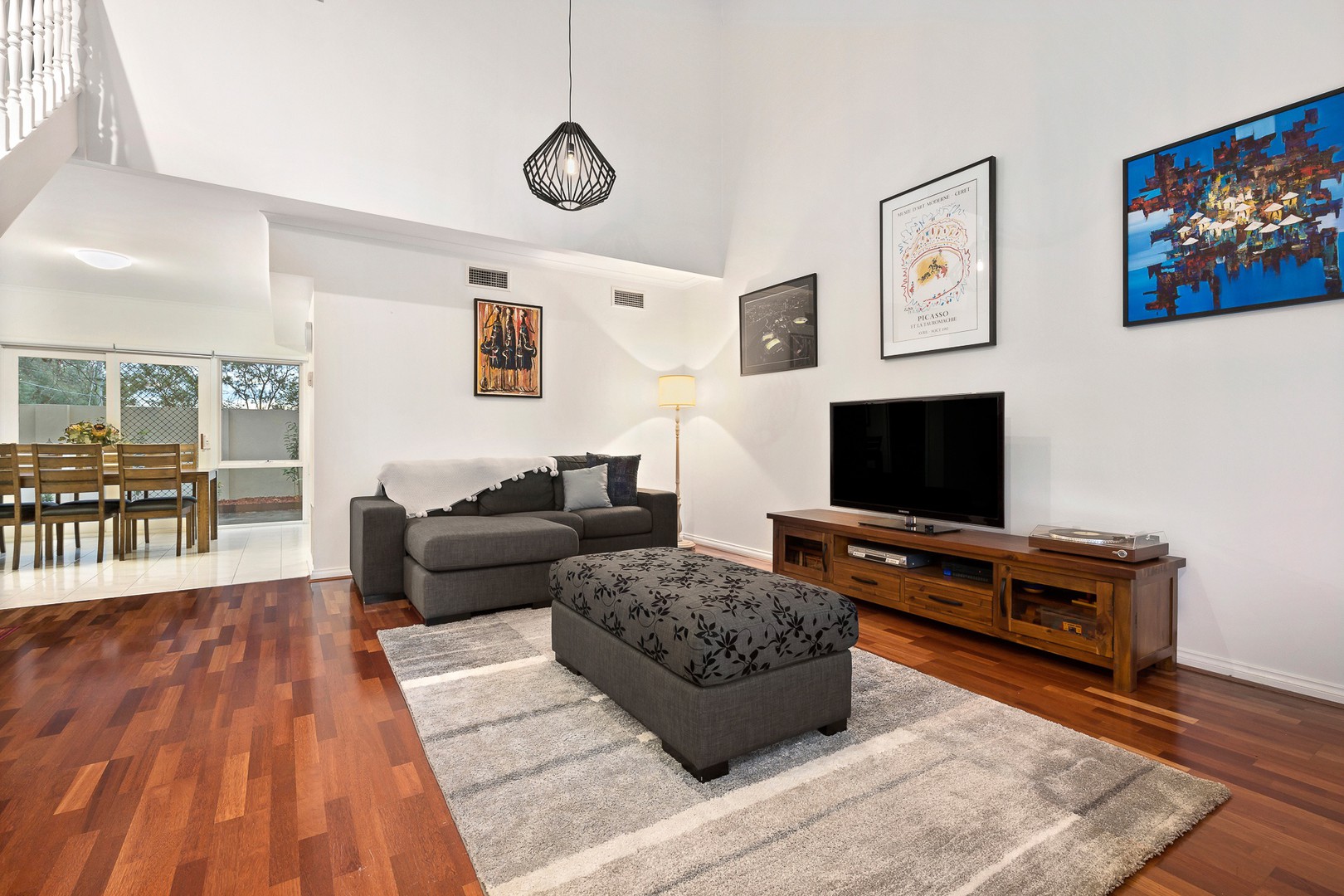 27 Bright PlaceBlackburn South, VIC 3130, Blackburn South - Thumbnail 3
