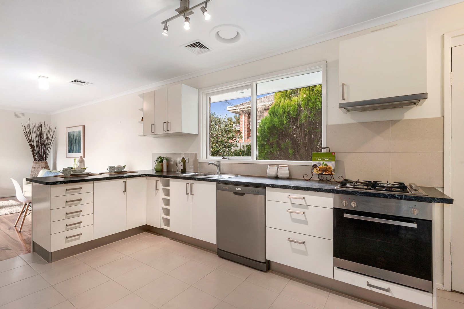 4/23 Severn StreetBox Hill North, VIC 3129, Box Hill North - Thumbnail 3