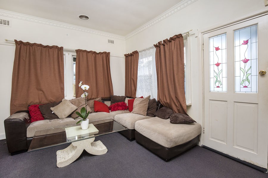 1005 Pascoe Vale Road, Jacana, VIC 3047 - Thumbnail 2 - 19/05/2019