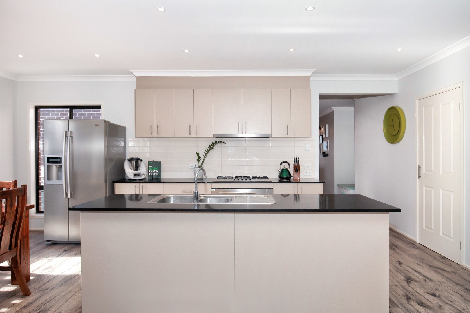 9 Fairhaven Boulevard, Craigieburn, VIC 3064 - Thumbnail 2 - 19/05/2019