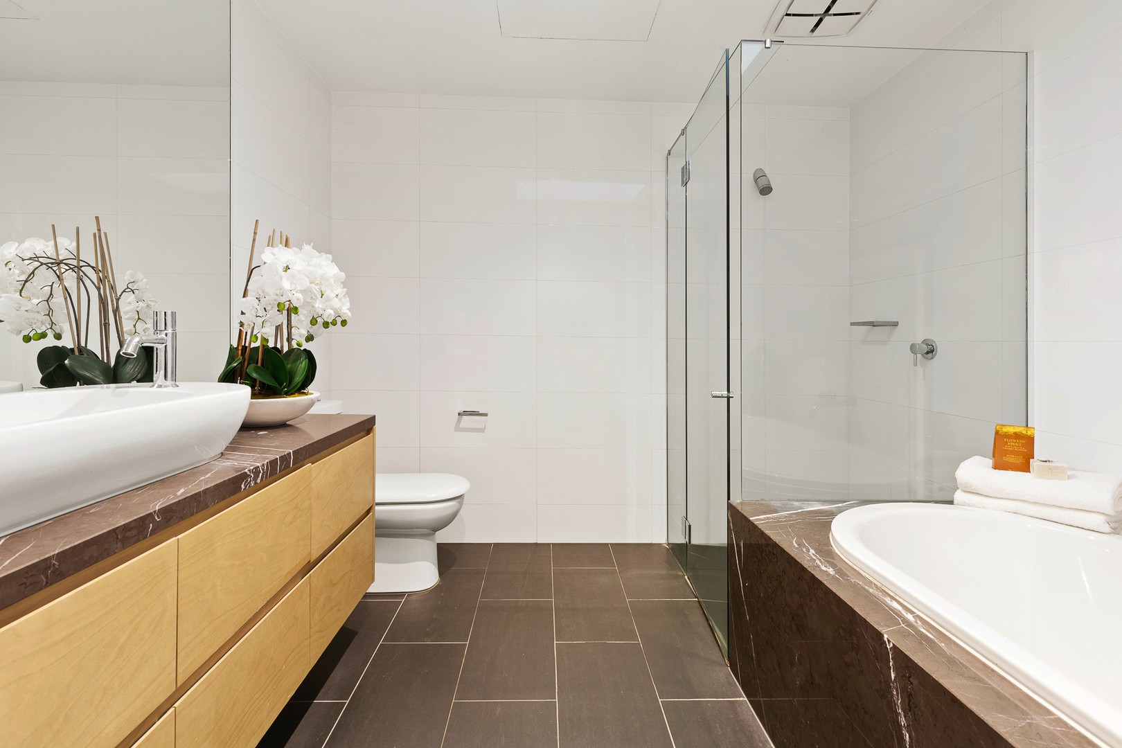 13 Arbour DriveKew, VIC 3101, Kew - Thumbnail 8