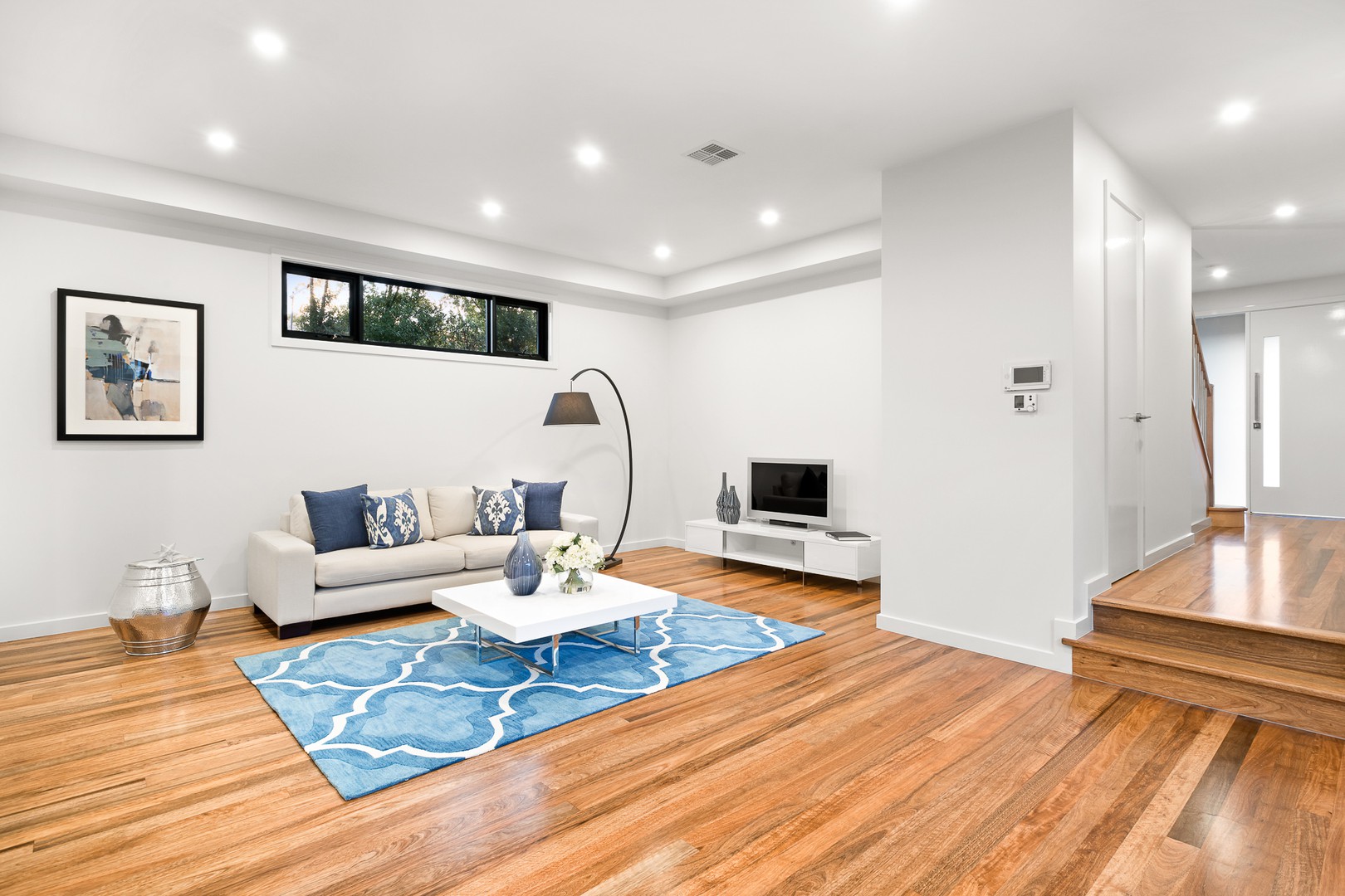 24 Mayfair AvenueTemplestowe Lower, VIC 3107, Templestowe Lower - Thumbnail 2