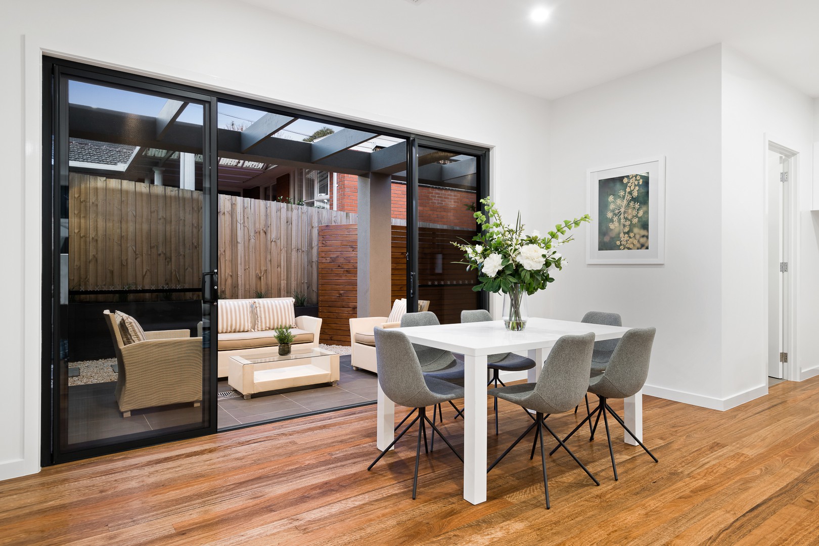 24 Mayfair AvenueTemplestowe Lower, VIC 3107, Templestowe Lower - Thumbnail 4