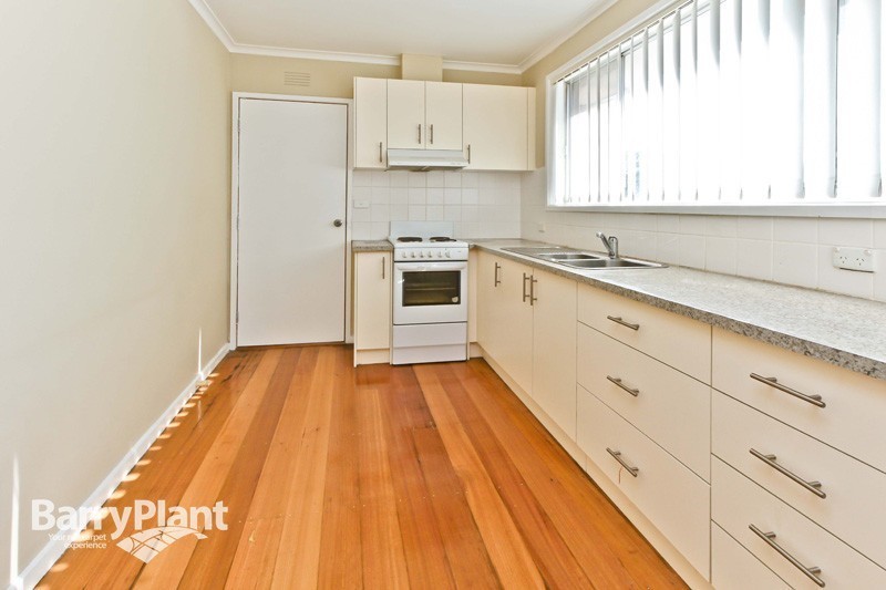 2/9 Rhoden Grove, Eumemmerring, VIC 3177 - Thumbnail 2 - 24/05/2019