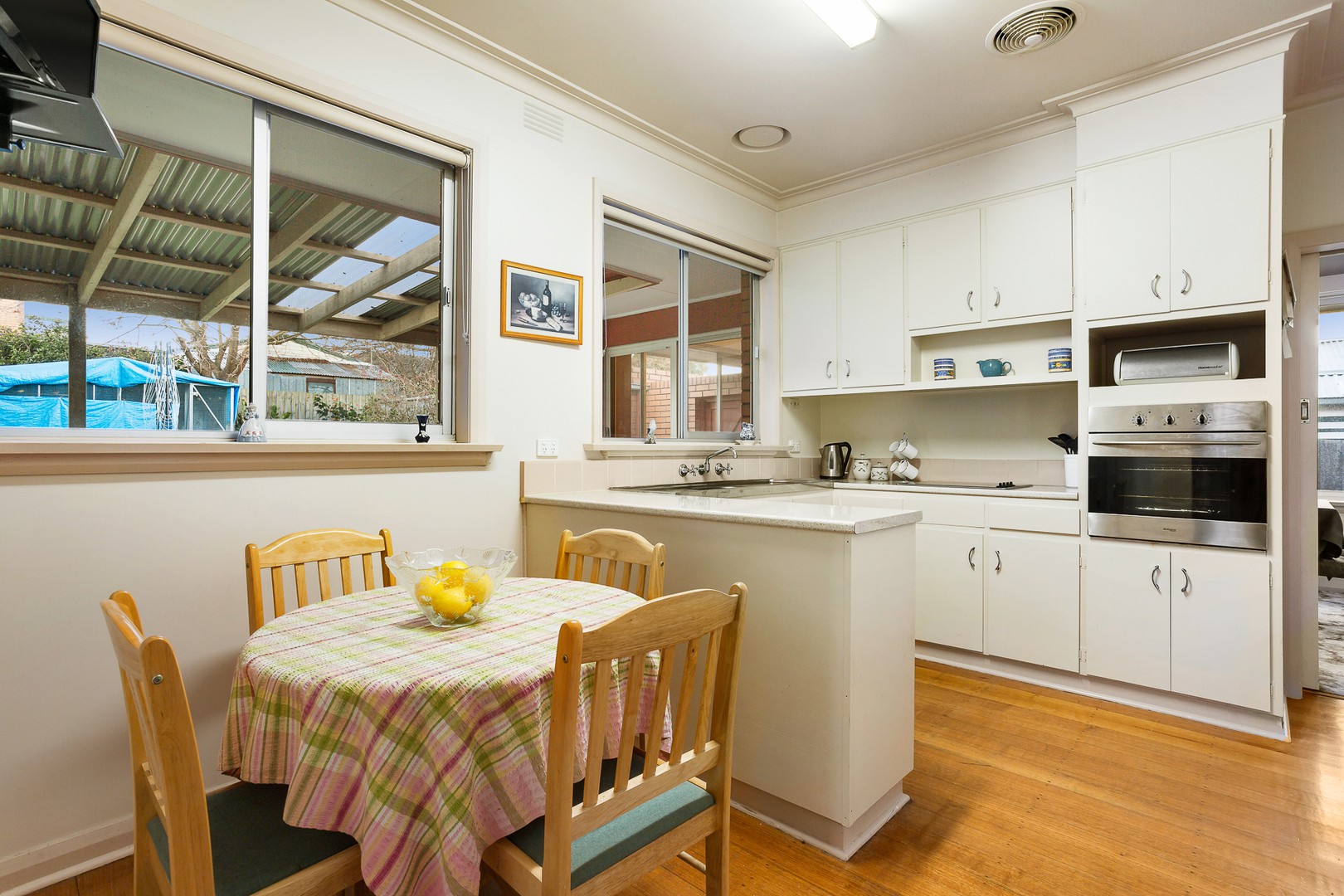 32 Cooinda Crescent, Watsonia, VIC 3087 - Thumbnail 2 - 19/05/2019