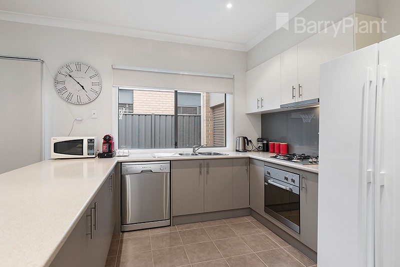 5 Aldous Place, Cranbourne North, VIC 3977 - Thumbnail 2 - 19/05/2019