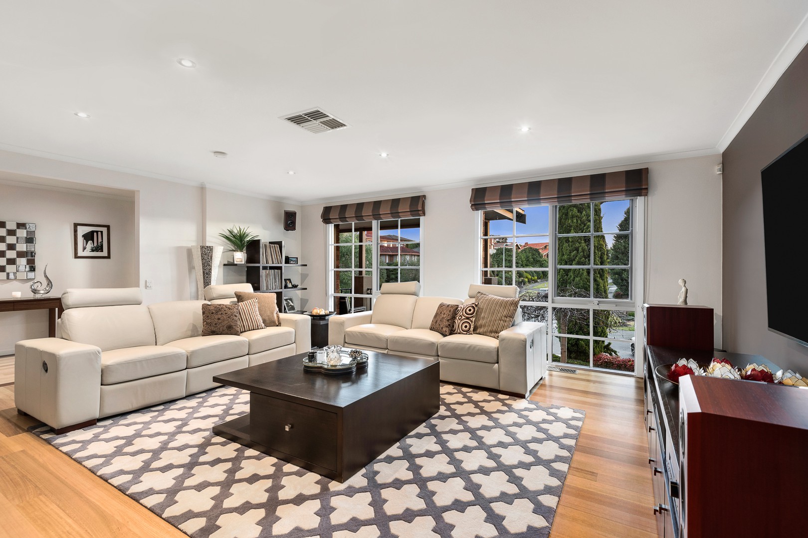 6 Shelley CourtTemplestowe, VIC 3106, Templestowe - Thumbnail 2