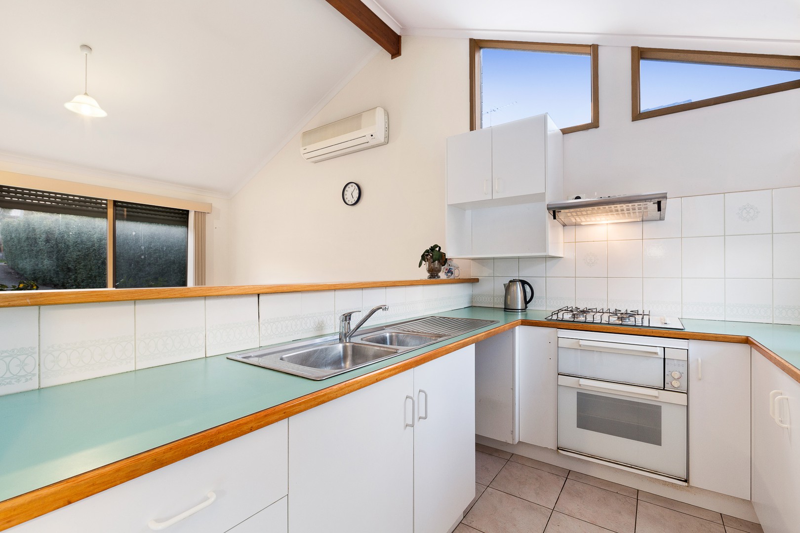 2/42 Carrathool StreetBulleen, VIC 3105, Bulleen - Thumbnail 3