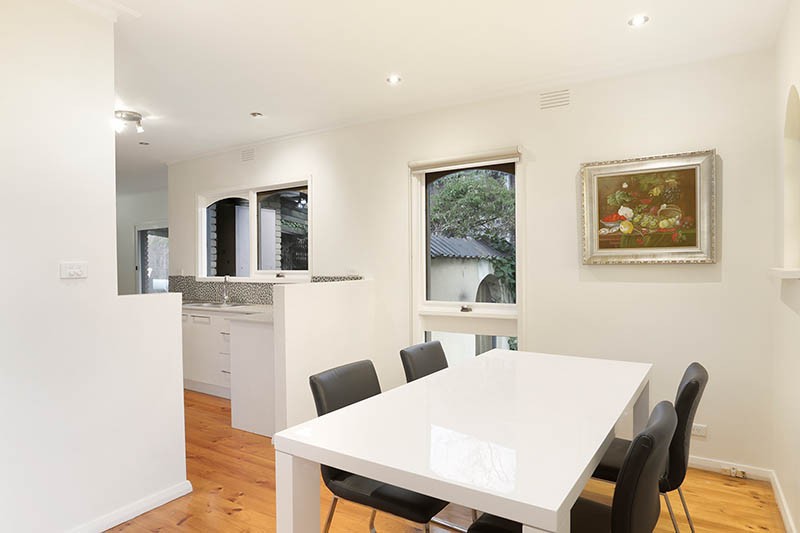 10 Rhonda Street, Mount Waverley, VIC 3149 - Thumbnail 2 - 19/05/2019