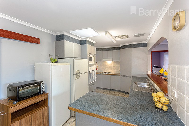 1 Chaucer Crescent, Bundoora, VIC 3083 - Thumbnail 2 - 19/05/2019