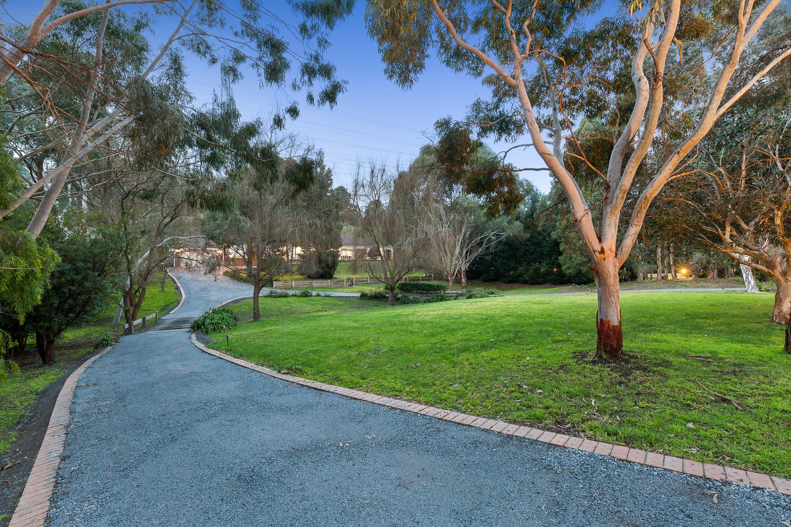 11 Lookover Road, Donvale, VIC 3111, Donvale - Thumbnail 2