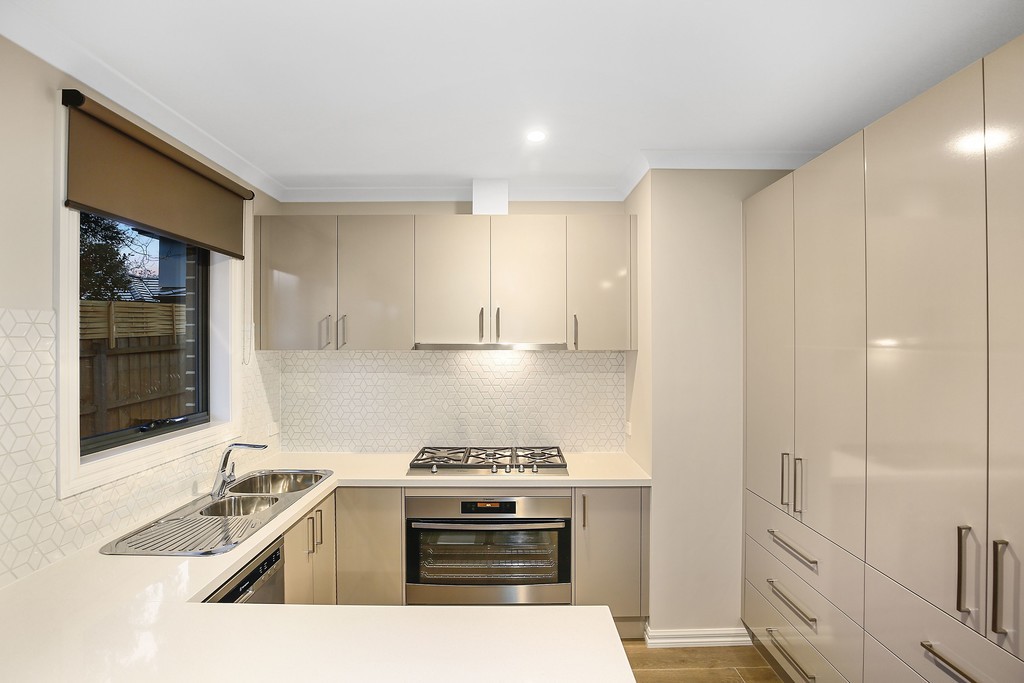 2/130 Manchester Road, Mooroolbark, VIC 3138 - Thumbnail 2 - 19/05/2019