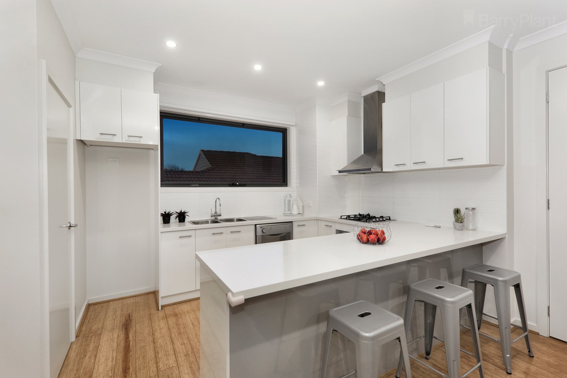 1/2 Lavender Street, Ringwood, VIC 3134 - Thumbnail 2 - 19/05/2019