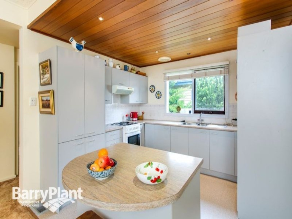 24 Mark Street, Rosebud, VIC 3939 - Thumbnail 2 - 24/05/2019