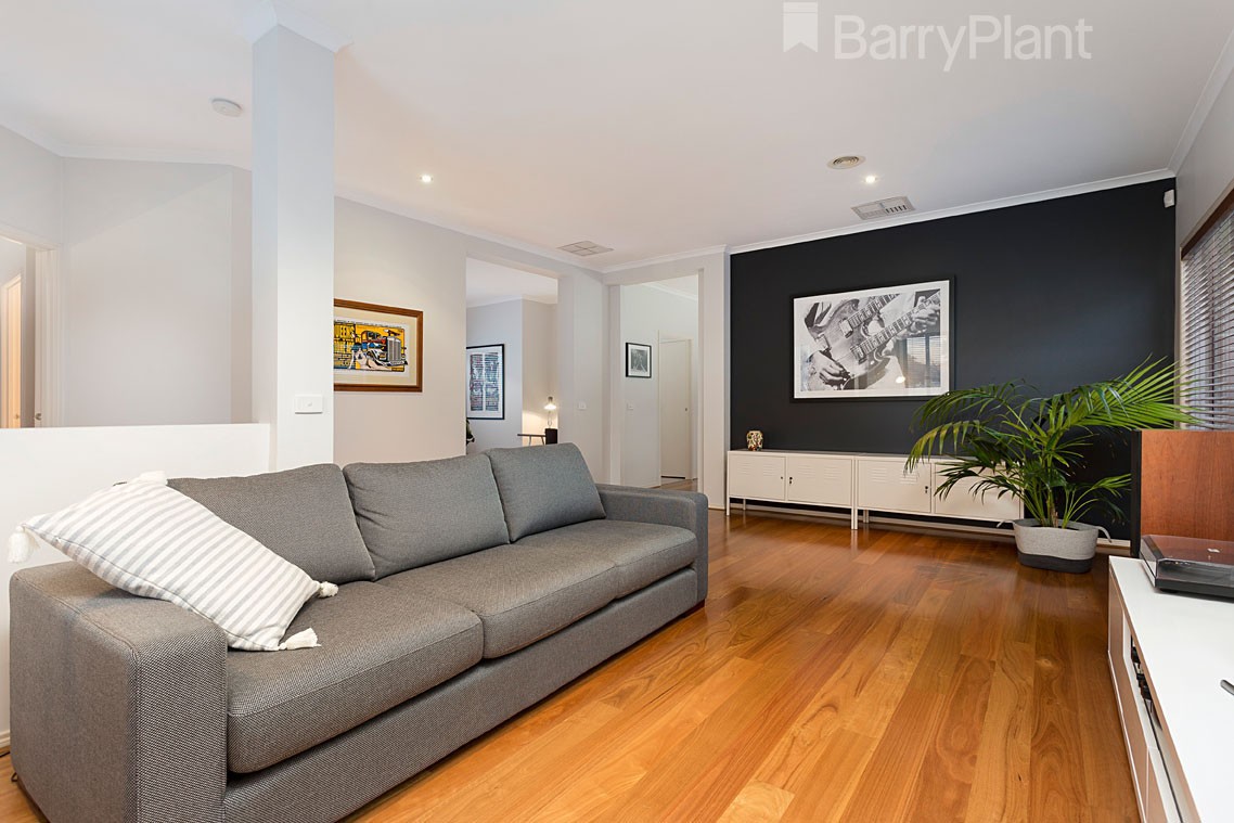 12 Birkett Court, Altona Meadows, VIC 3028 - Thumbnail 2 - 19/05/2019