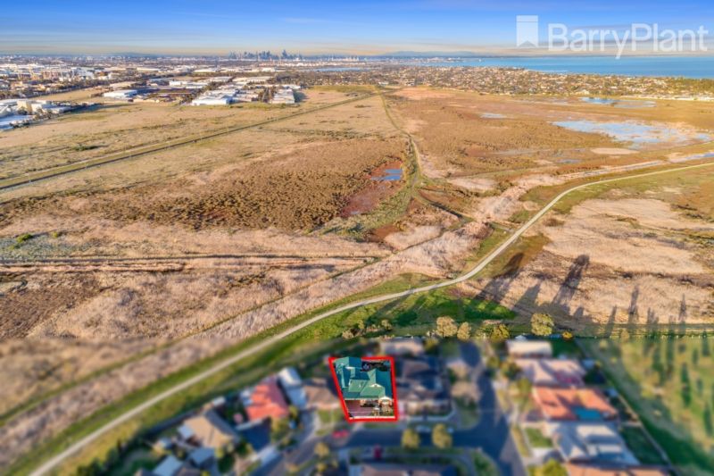 19 Hibiscus Court, Altona Meadows, VIC 3028 - Thumbnail 2 - 19/05/2019