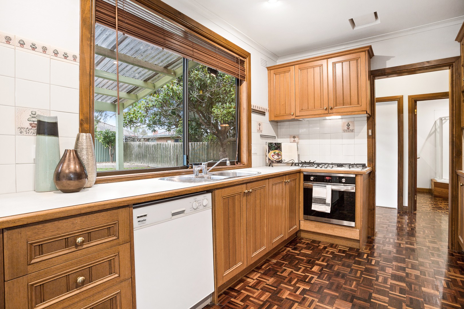 16 Mountfield RoadMitcham, VIC 3132, Mitcham - Thumbnail 4