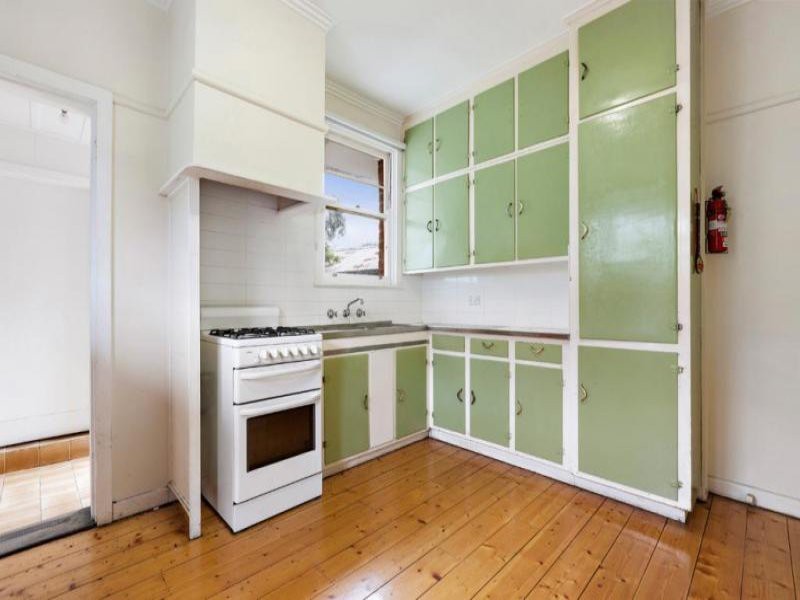 7 Poplar Crescent, Bellfield, VIC 3081 - Thumbnail 2 - 24/05/2019