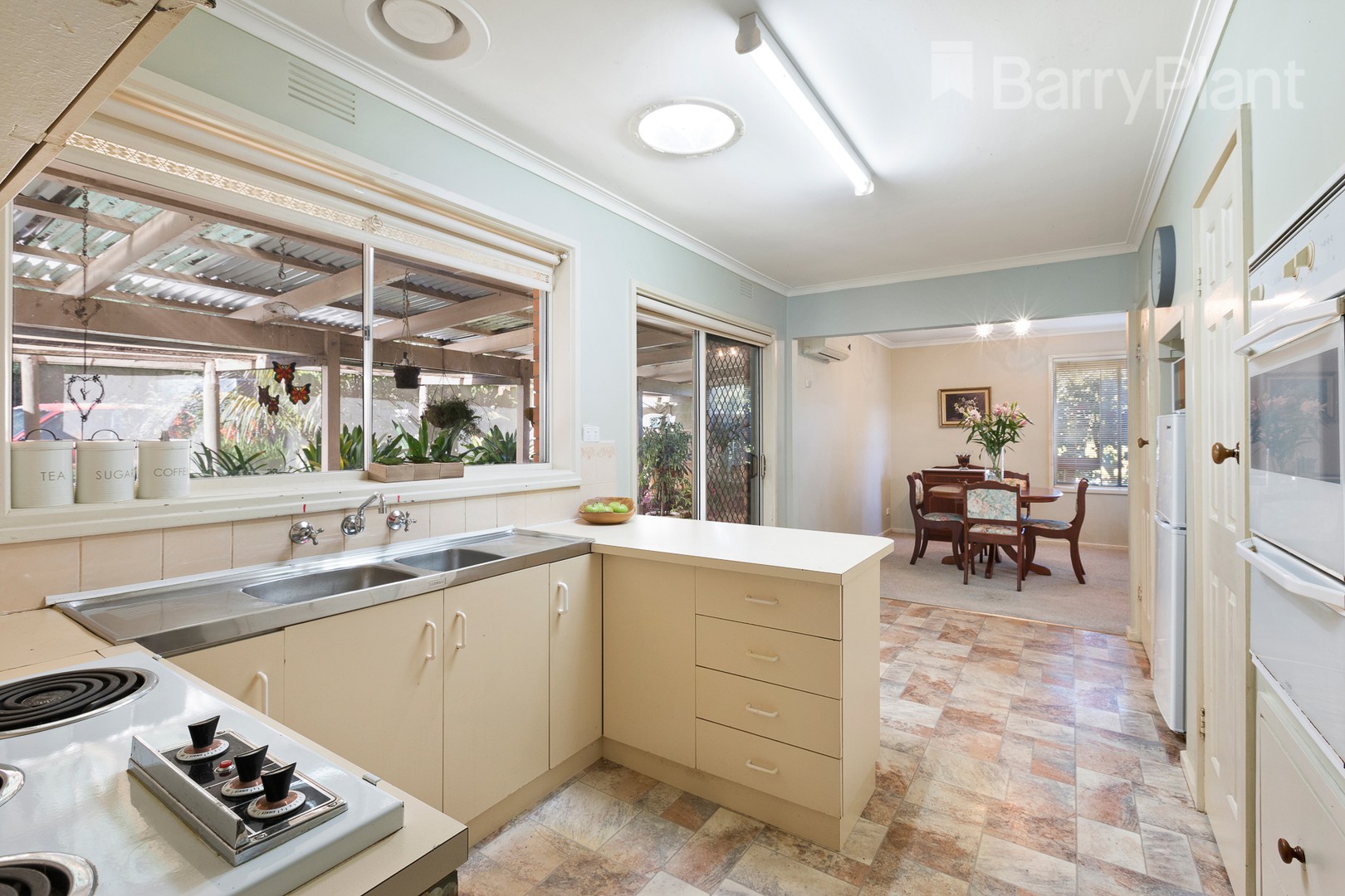 84 Roseman Road, Chirnside Park, VIC 3116 - Thumbnail 1 - 18/05/2019