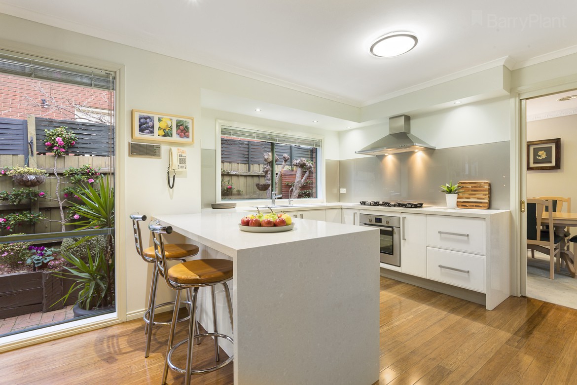 74 Viviani Crescent, Heathmont, VIC 3135 - Thumbnail 2 - 18/05/2019