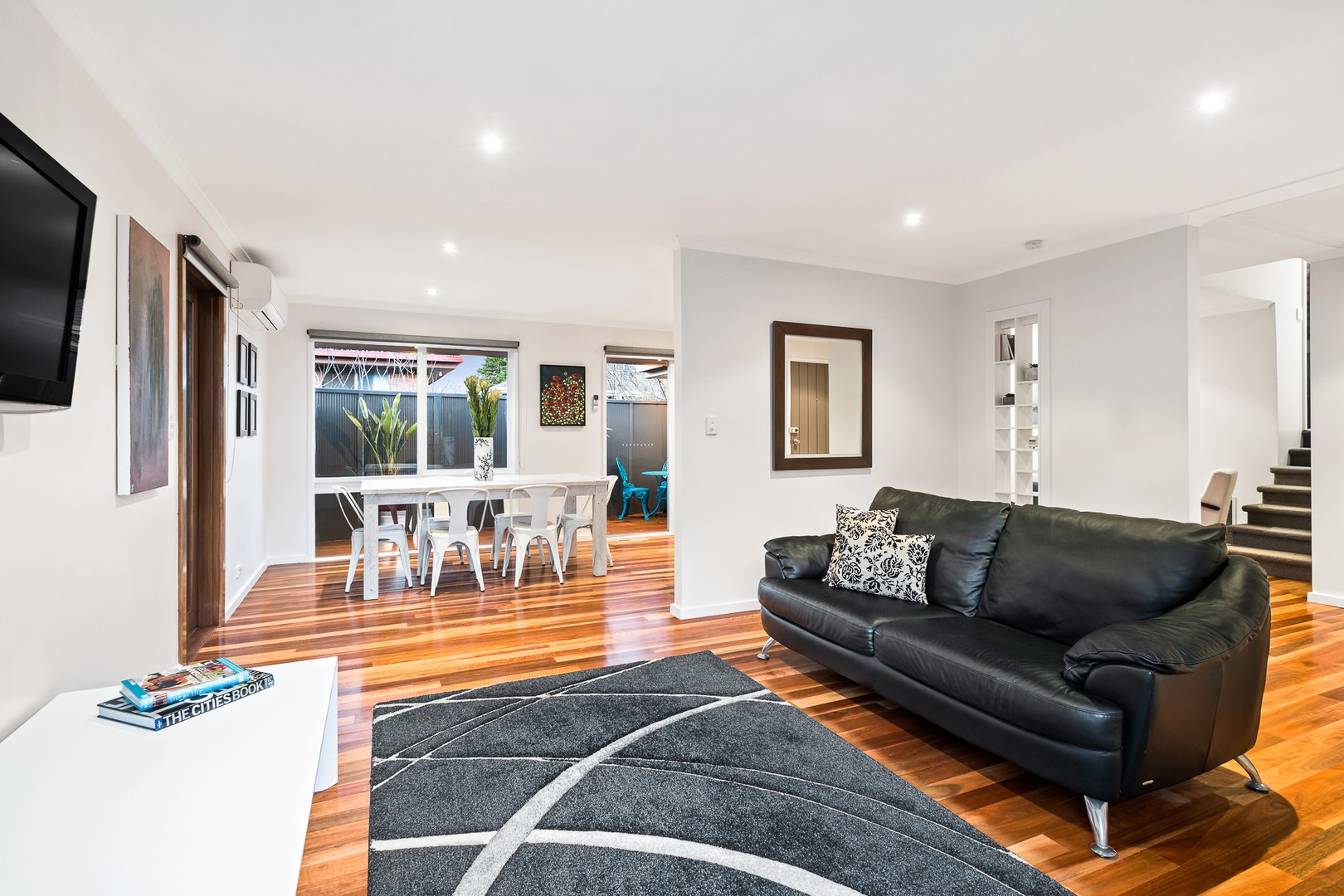 30 Long Valley Way, Doncaster East, VIC 3109, Doncaster East - Thumbnail 3
