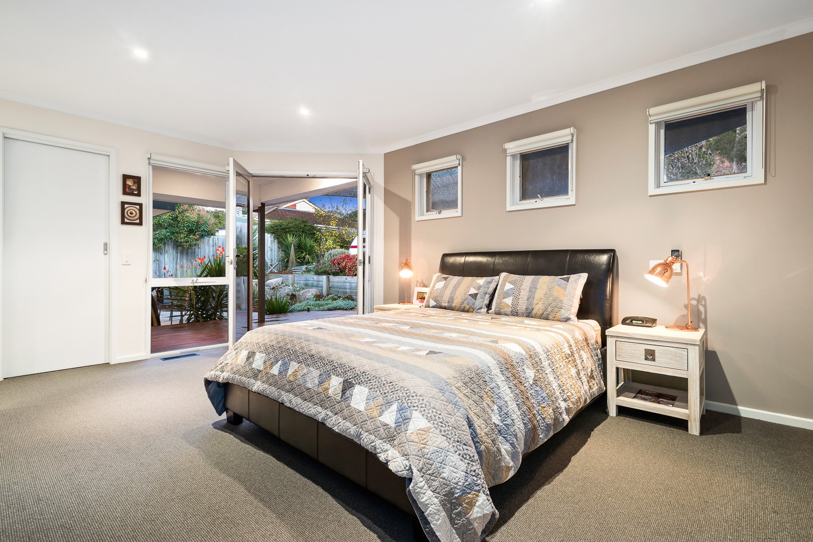 30 Long Valley Way, Doncaster East, VIC 3109, Doncaster East - Thumbnail 6