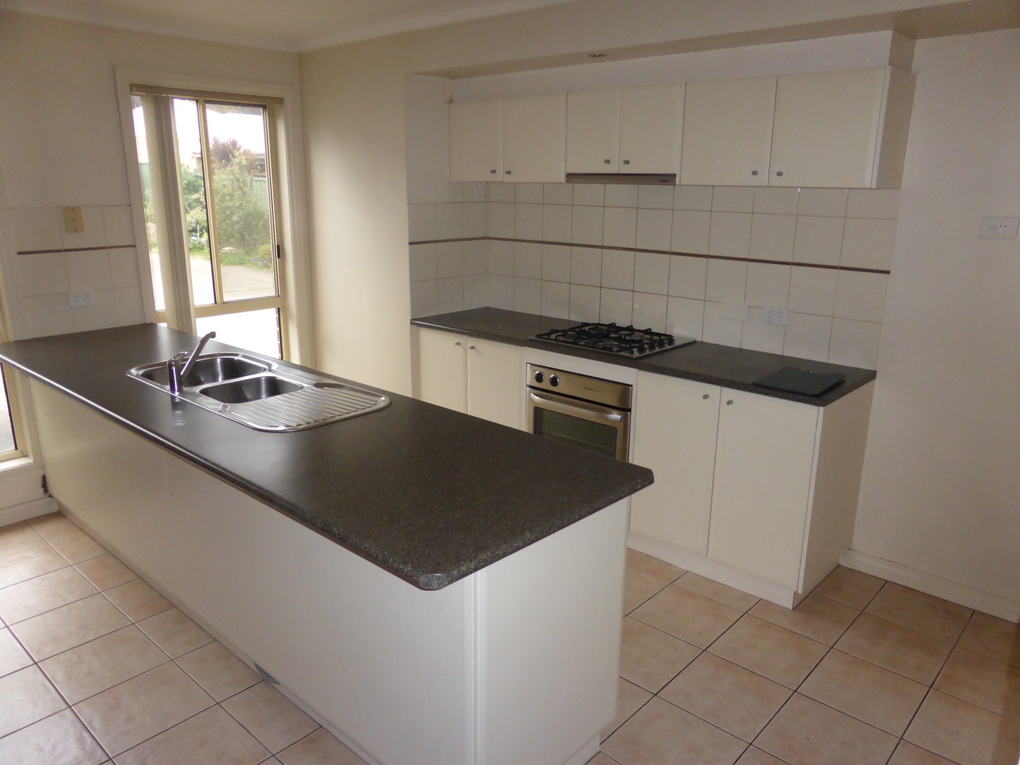 1/714 Geelong Road, Canadian, VIC 3350 - Thumbnail 1 - 24/05/2019