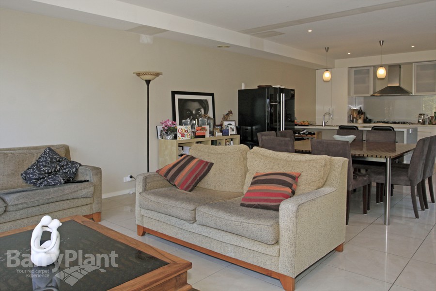 64 Wilsons Road, Mornington, VIC 3931 - Thumbnail 2 - 24/05/2019