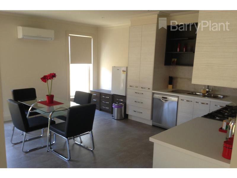 2/67 Willesden Road, Hughesdale, VIC 3166 - Thumbnail 2 - 24/05/2019