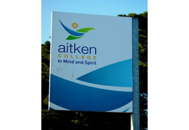 10 Feodora Street, Greenvale, VIC 3059 - Thumbnail 1 - 18/05/2019