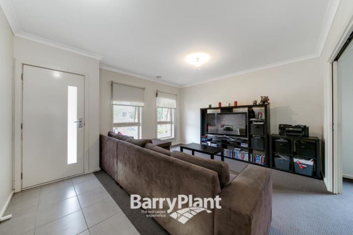3 Hayden Grove, Pakenham, VIC 3810 - Thumbnail 1 - 24/05/2019