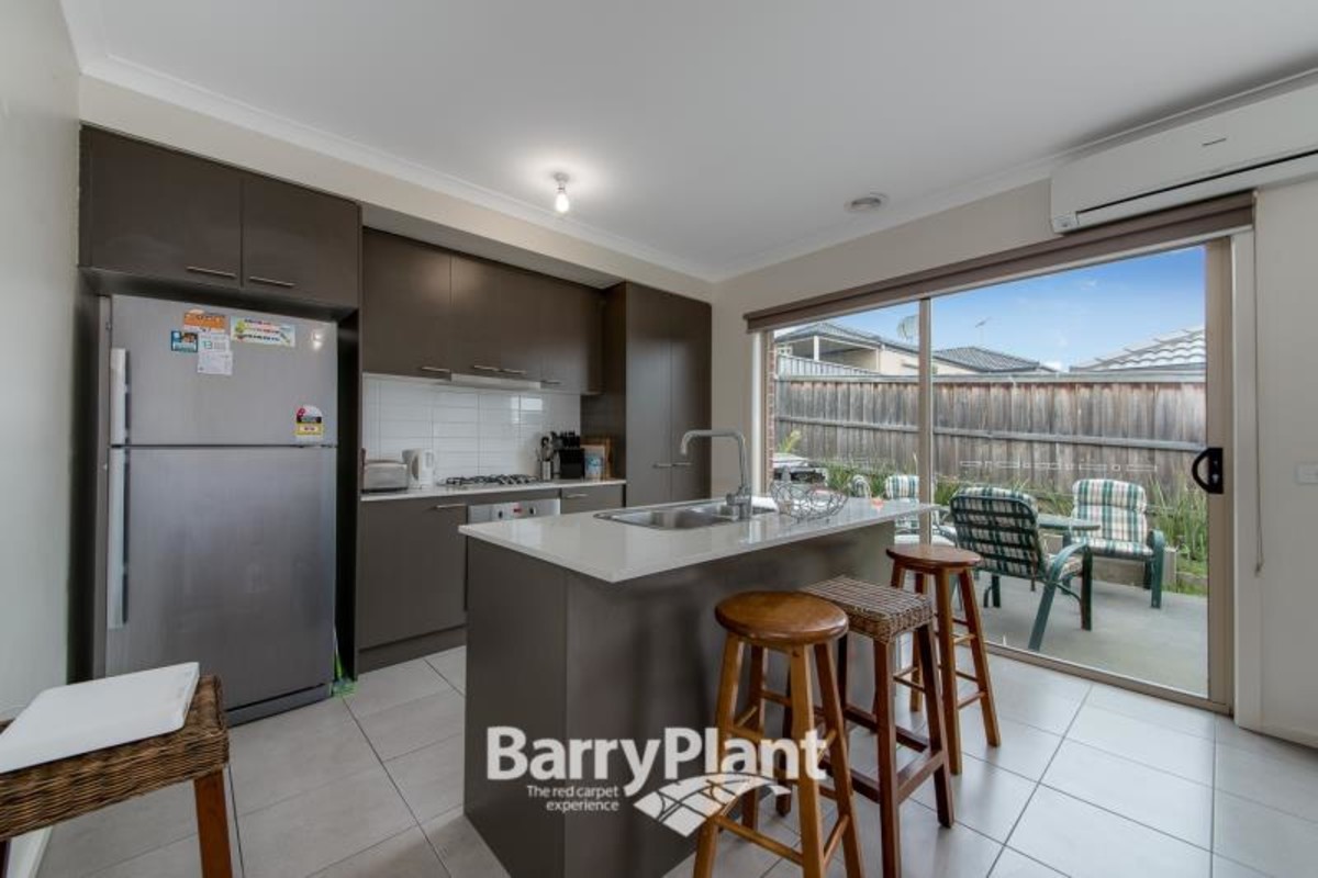 3 Hayden Grove, Pakenham, VIC 3810 - Thumbnail 2 - 24/05/2019
