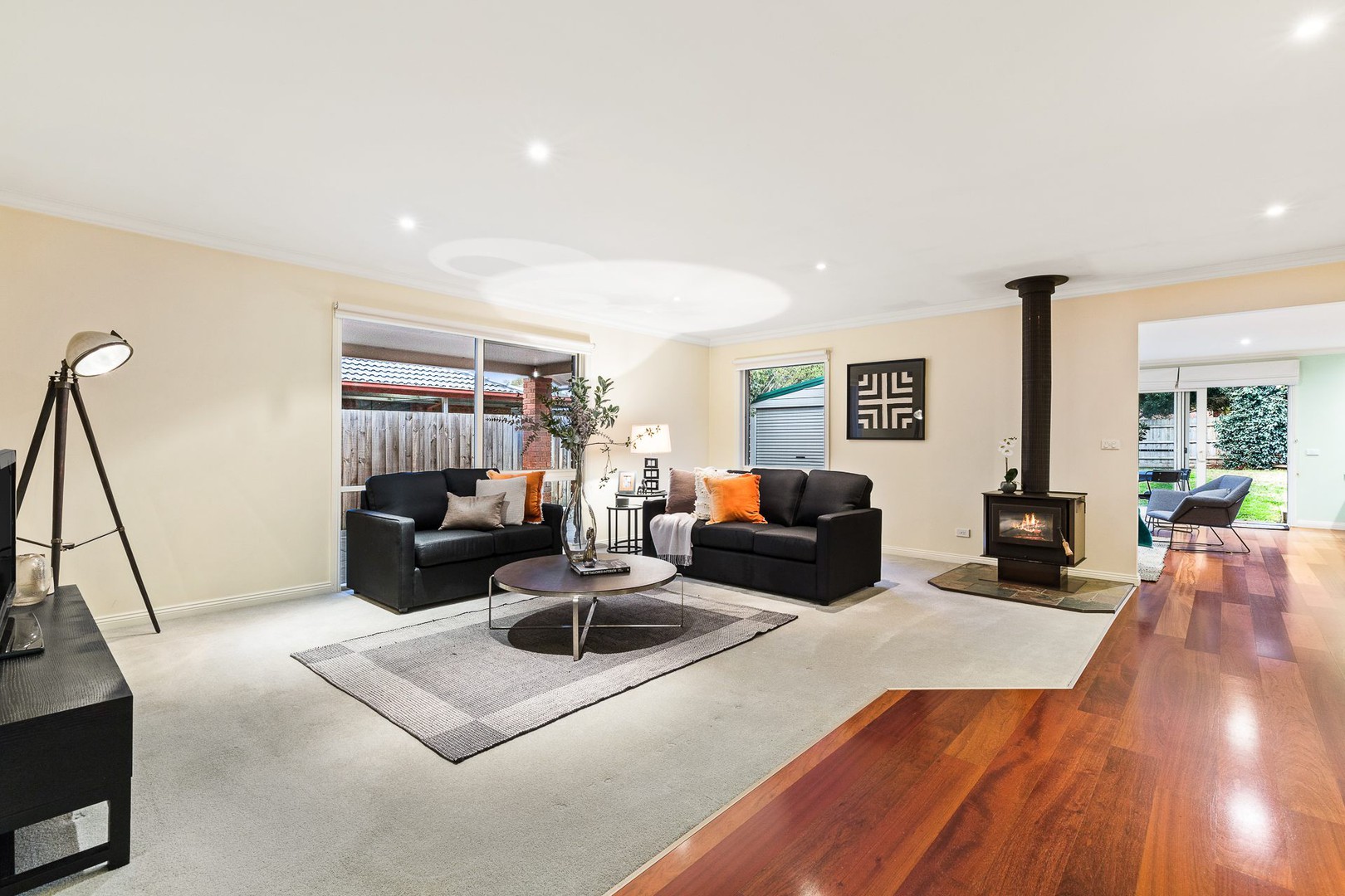 5 Ravenglass Court, Croydon Hills, VIC 3136 - Thumbnail 2 - 18/05/2019