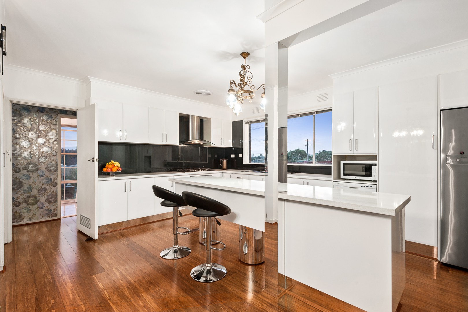 39 Furneaux Grove, Bulleen, VIC 3105, Bulleen - Thumbnail 3