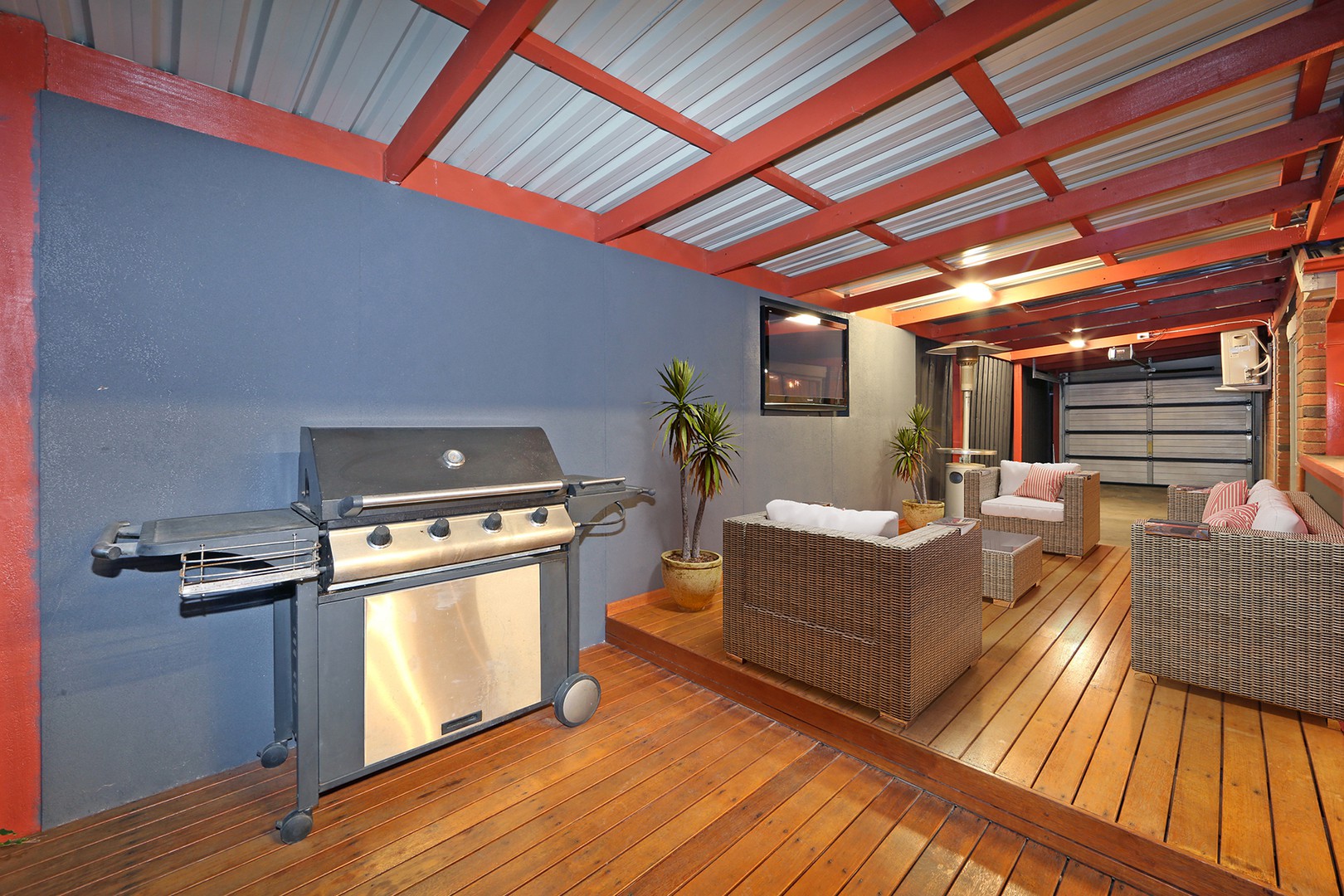 41 Murray Crescent, Rowville, VIC 3178 - Thumbnail 2 - 18/05/2019