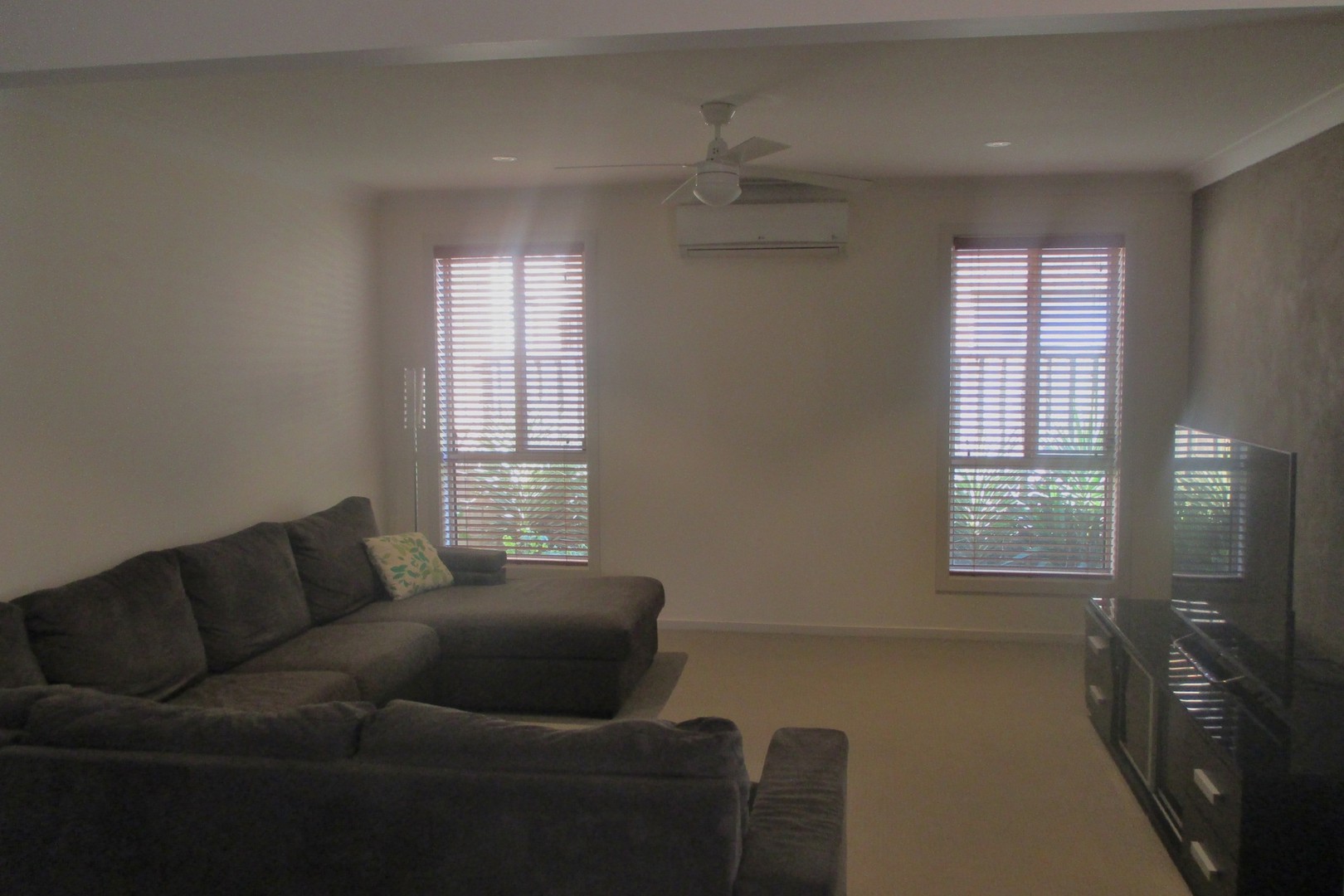 4 Blue Wren Drive, Williams Landing, VIC 3027 - Thumbnail 2 - 24/05/2019