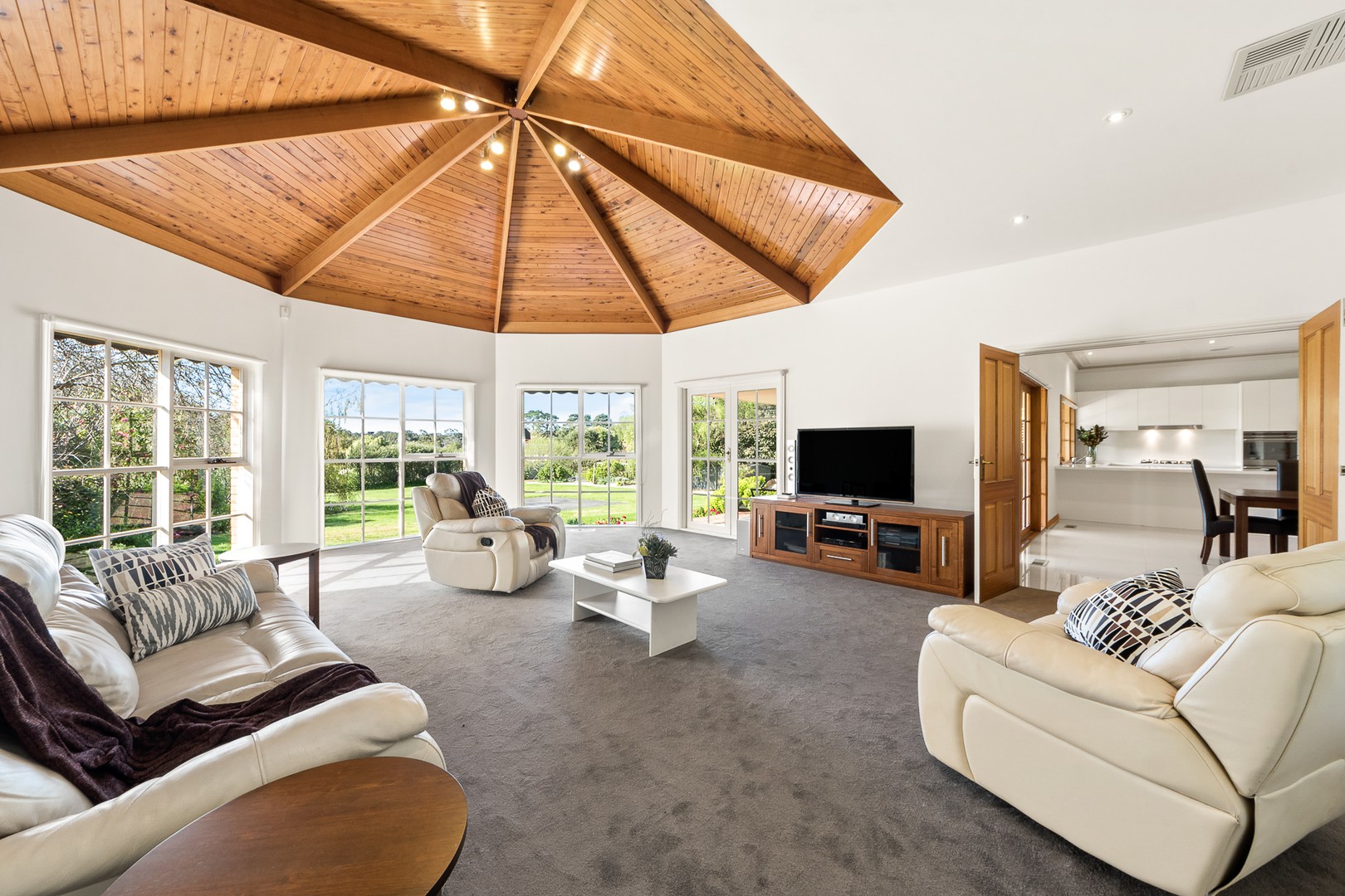 45 Garden Road, Donvale, VIC 3111, Donvale - Thumbnail 3