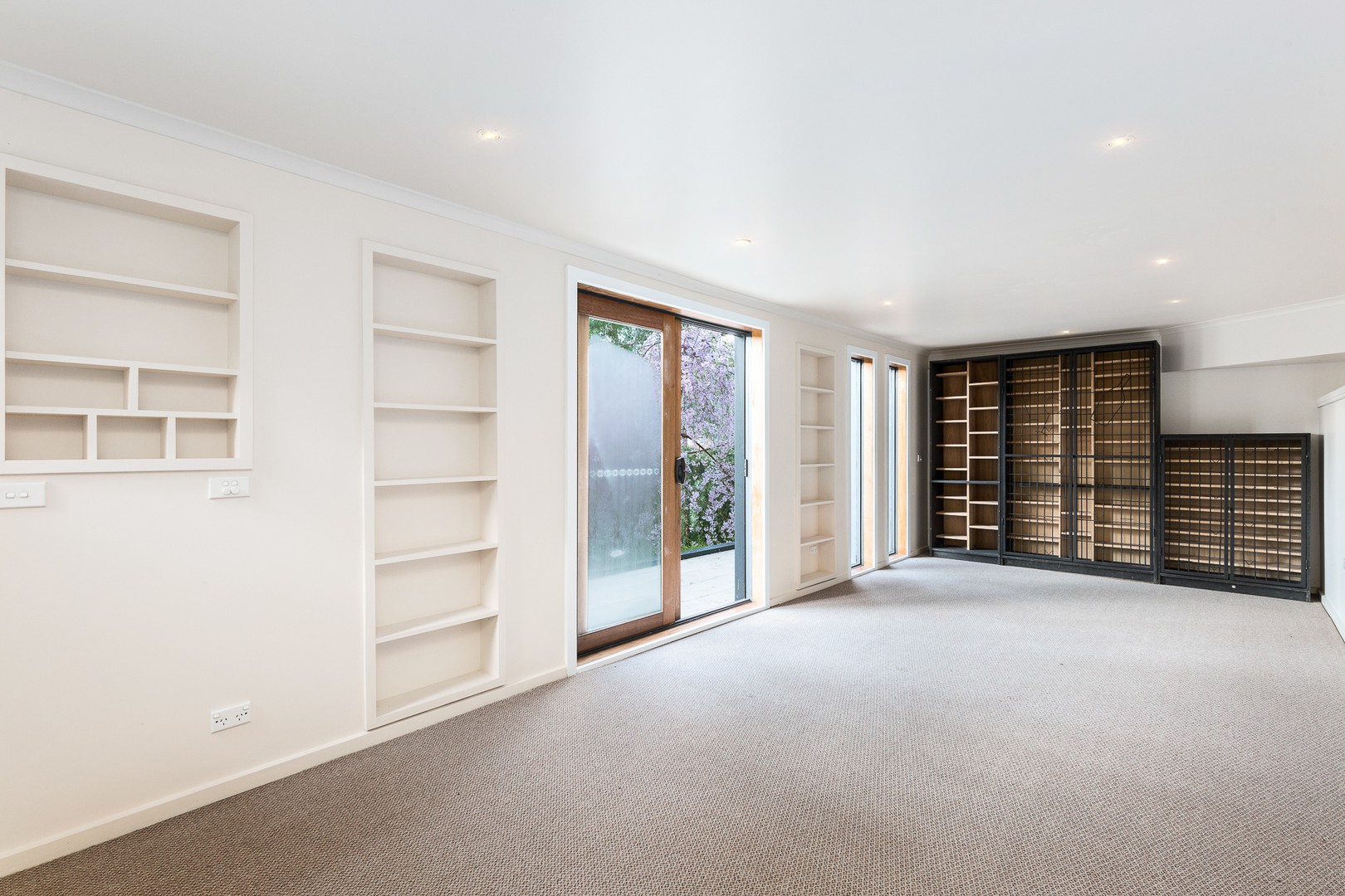 42-44 Ennismore Crescent, Park Orchards, VIC 3114, Park Orchards - Thumbnail 4
