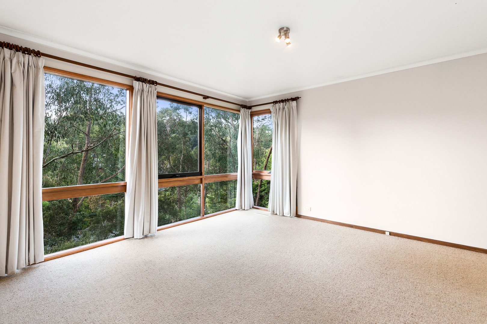 42-44 Ennismore Crescent, Park Orchards, VIC 3114, Park Orchards - Thumbnail 6