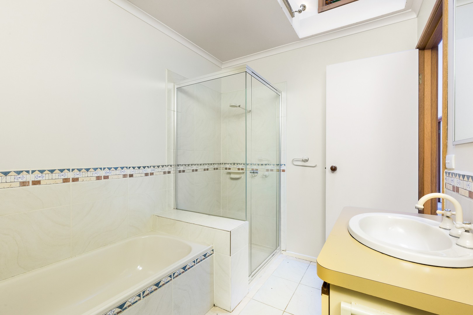 42-44 Ennismore Crescent, Park Orchards, VIC 3114, Park Orchards - Thumbnail 8