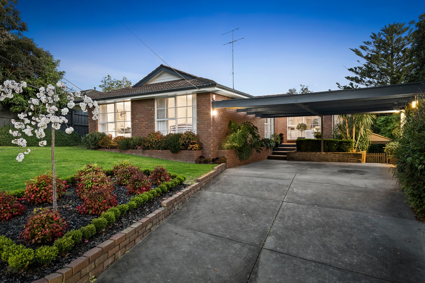 2 Ians Grove, Templestowe Lower, VIC 3107, Templestowe Lower - Thumbnail 2