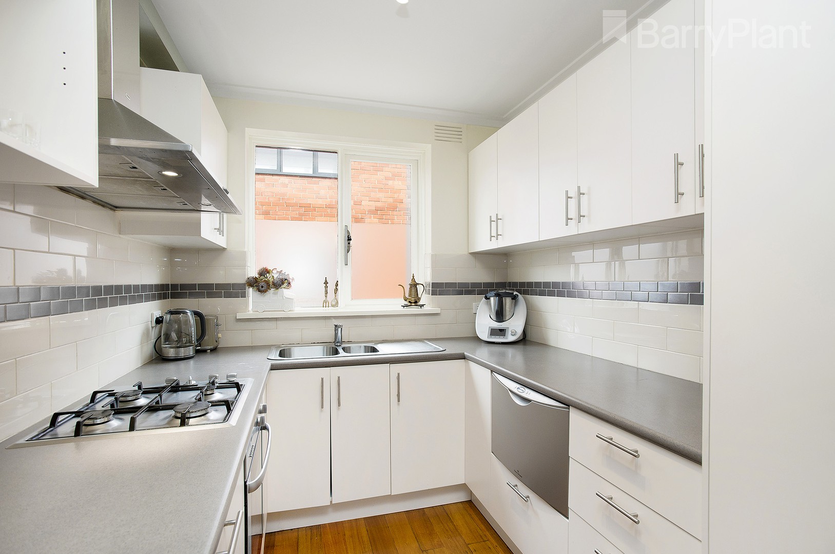9/5 Derby Crescent, Caulfield East, VIC 3145 - Thumbnail 2 - 18/05/2019