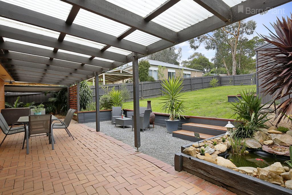 19 Dryden Concourse, Mooroolbark, VIC 3138 - Thumbnail 2 - 18/05/2019