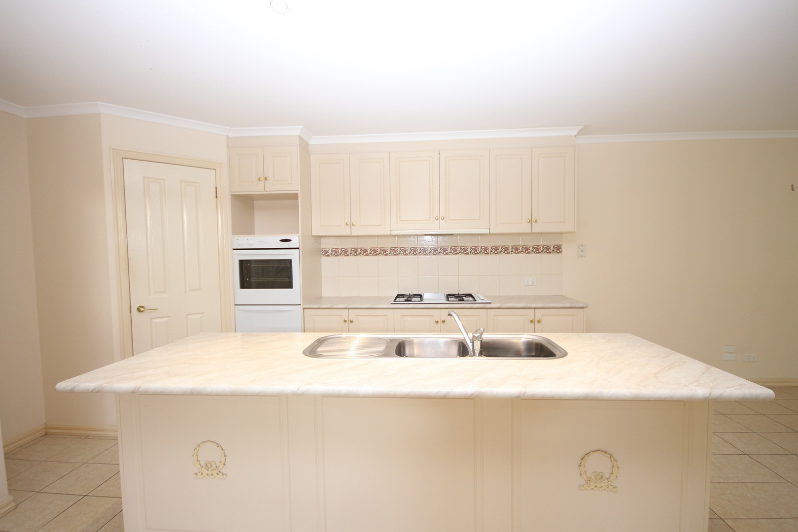 98 Homestead Drive, St Albans Park, VIC 3219 - Thumbnail 2 - 24/05/2019