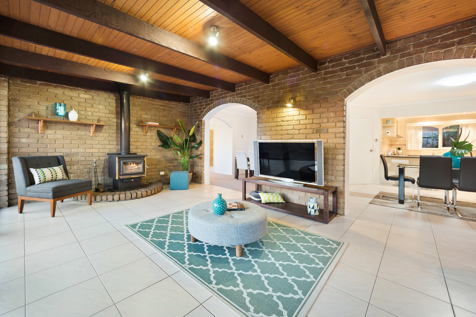 10 Sandra Street, Bulleen, VIC 3105, Bulleen - Thumbnail 4