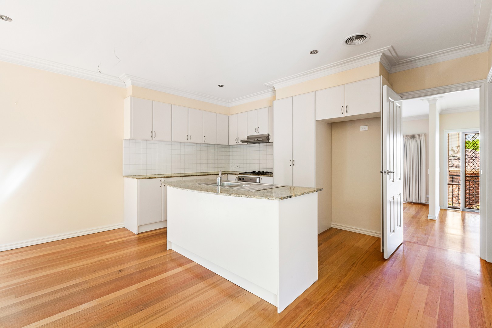 3/10 Hodgson Street, Templestowe Lower, VIC 3107, Templestowe Lower - Thumbnail 3
