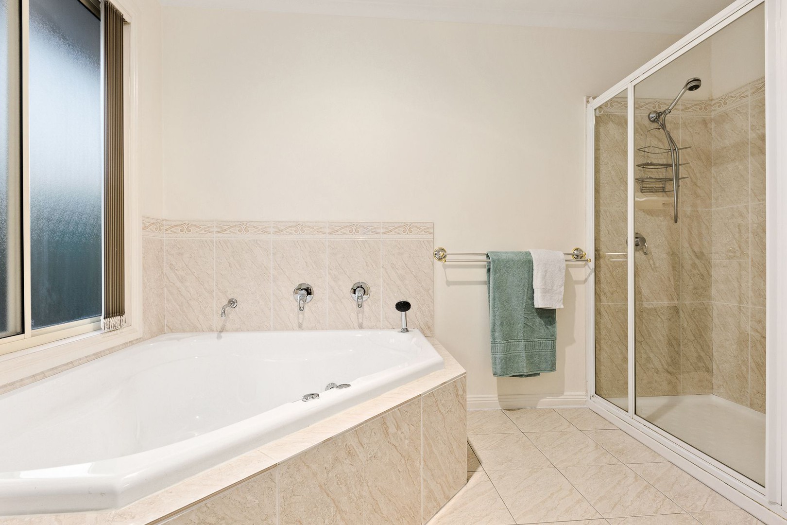2/189 Heatherdale Road, Vermont, VIC 3133, Maslin Beach - Thumbnail 8